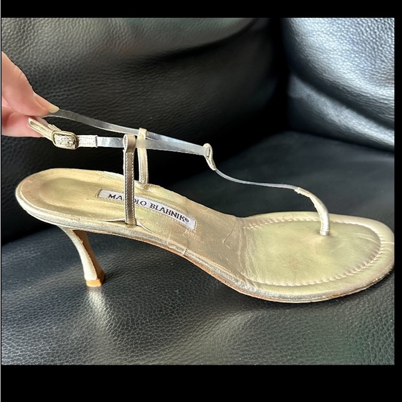MANOLO BLAHNIK METALLIC GOLD LEATHER CLEAR PVC STRAPPY HEELS SANDALS THONG 40.5 - Picture 5 of 12